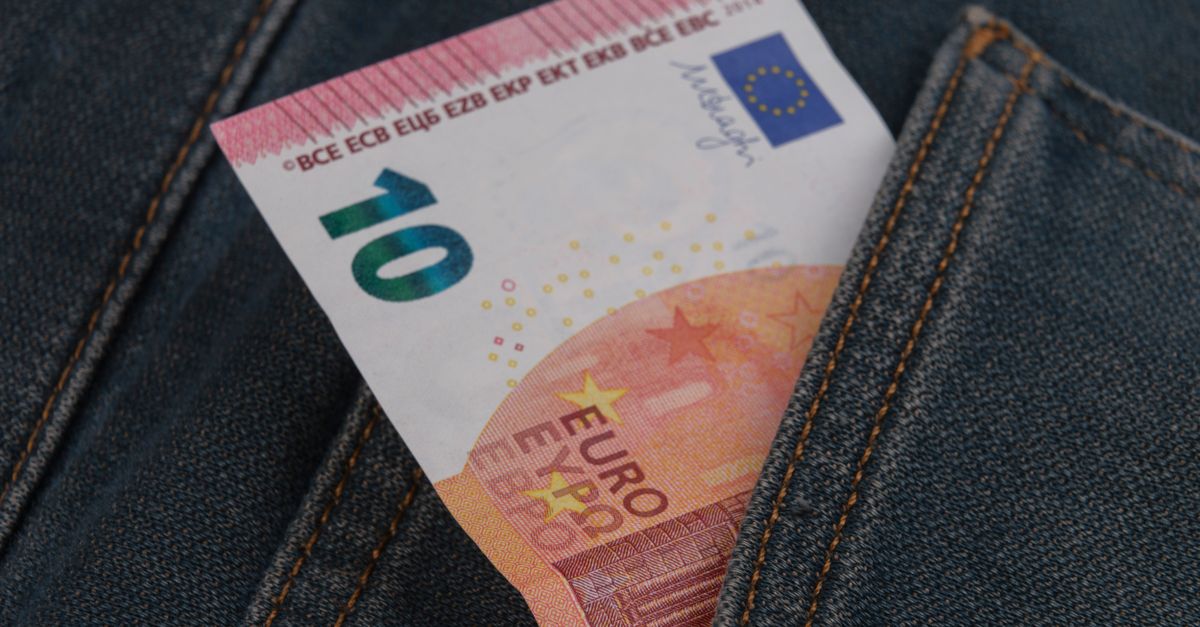 découvrez les prévisions des salaires pour le poste de conseiller pôle emploi en 2026, incluant les tendances du marché et les facteurs influençant la rémunération.