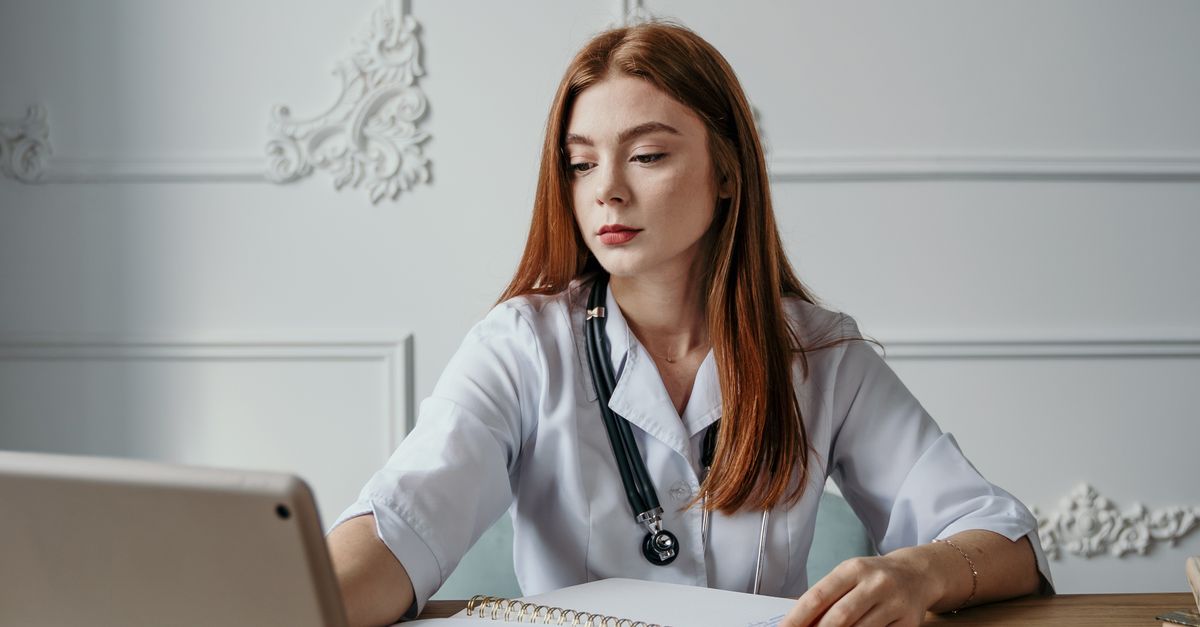 modèle de lettre de motivation pour secrétaire médical sans expérience, avec conseils pour mettre en valeur vos compétences et votre motivation.