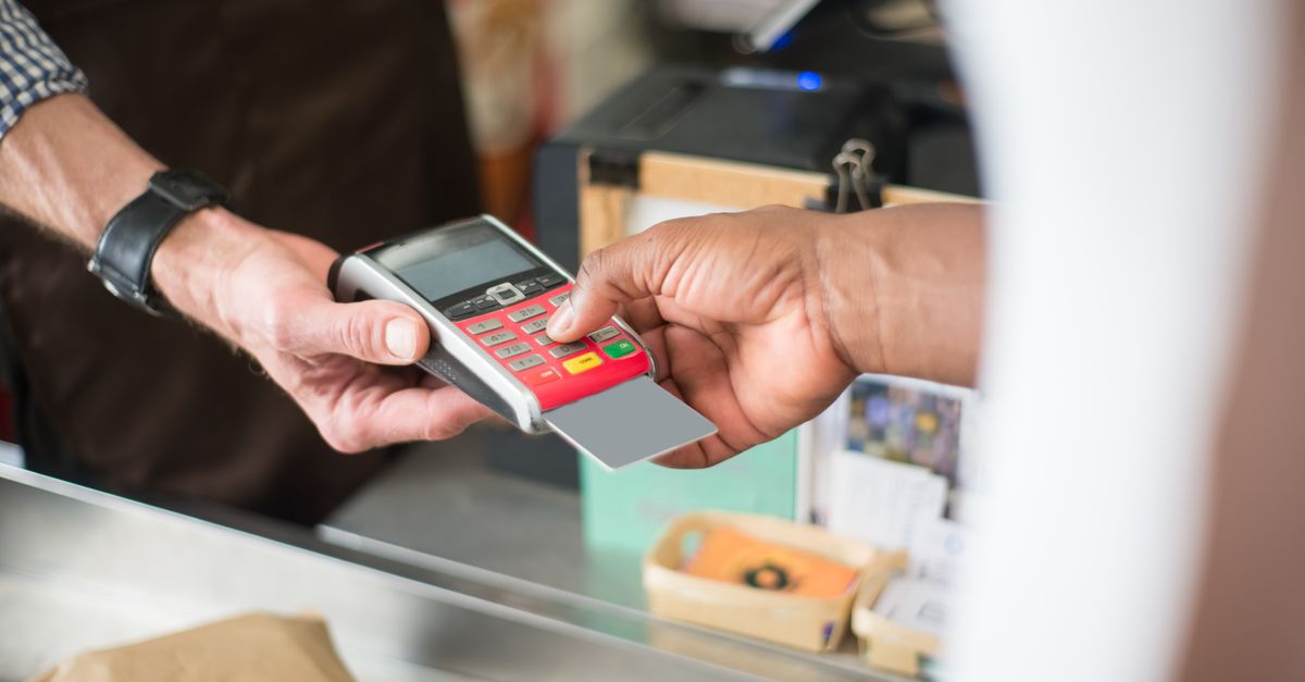 solutions de paiement mobile pour commerçants : acceptez les paiements par carte facilement et rapidement grâce à notre terminal mobile sécurisé.